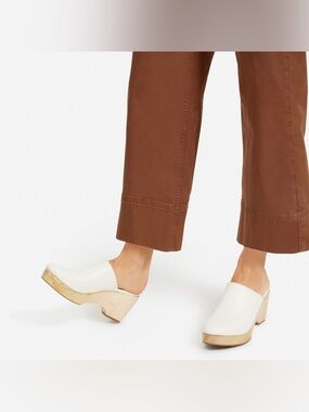 Everlane The Clog BLACK Leather Minimalist Platform Mules Women’s 8.5 Wood Heels